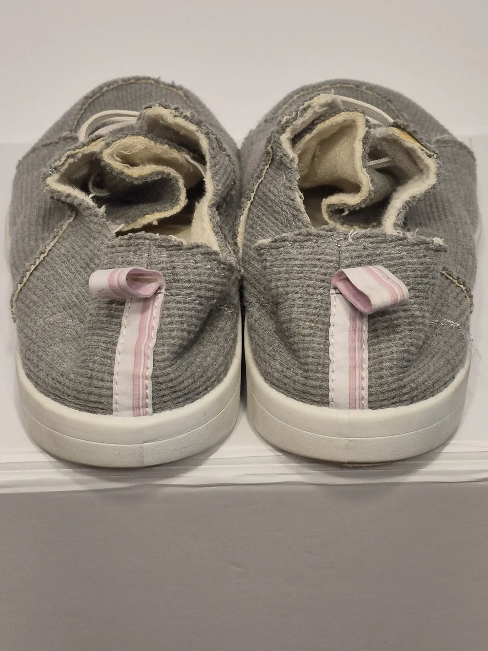 Vionic Pismo Beach Mens Gray Slip-On Casual Shoes - Picture 3 of 7